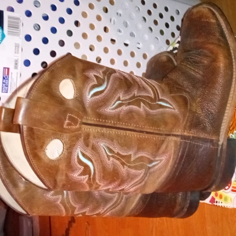 Cowboy boots - Picture 2 of 4